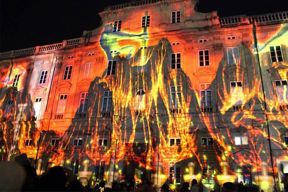 Fete Et Detour De La Lumiere Lyon: La fête des lumières 2013 Place des terreaux jusqu'au 9 décembre