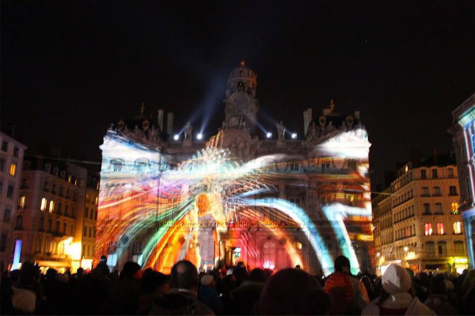 Fete Et Detour De La Lumiere Lyon: La fête des lumières 2013 Place des terreaux jusqu'au 9 décembre