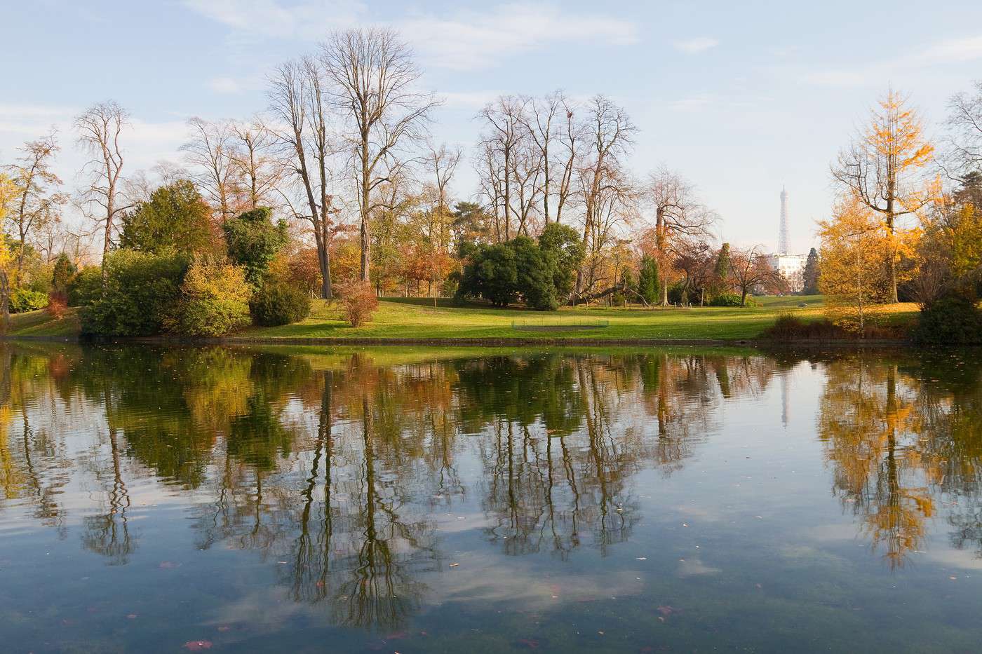 Bois de Boulogne, Paris, France Bois de Boulogne, Paris, France