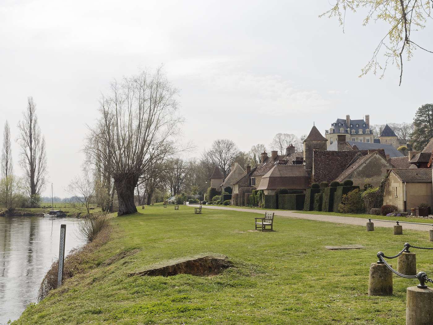 Apremont-sur-Allier, Cher, France