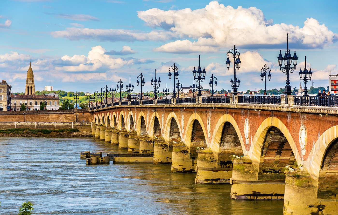Pont de pierre, Bordeaux, Gironde, France