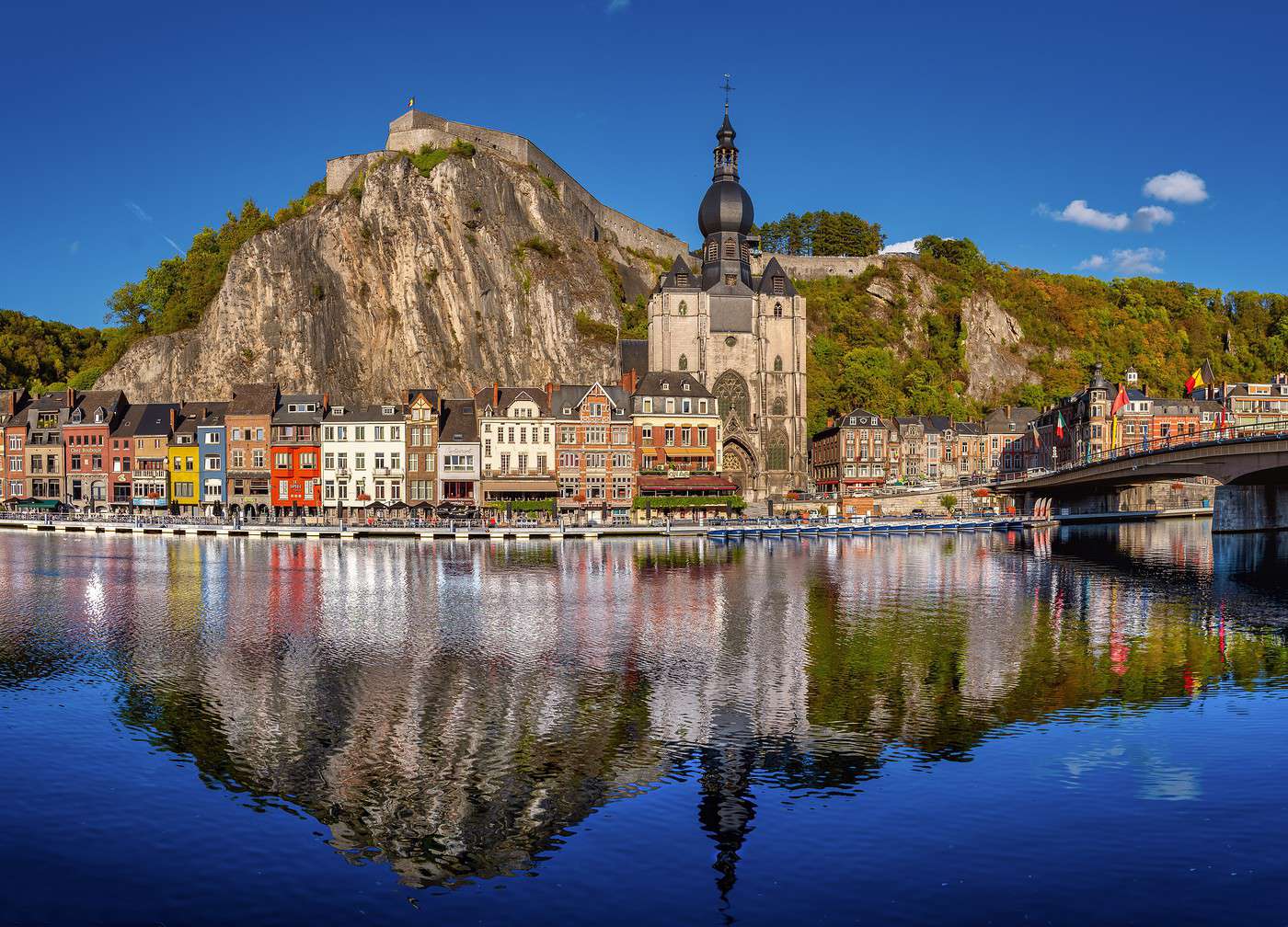 Dinant (petite ville de la Belgique) - Guide voyage