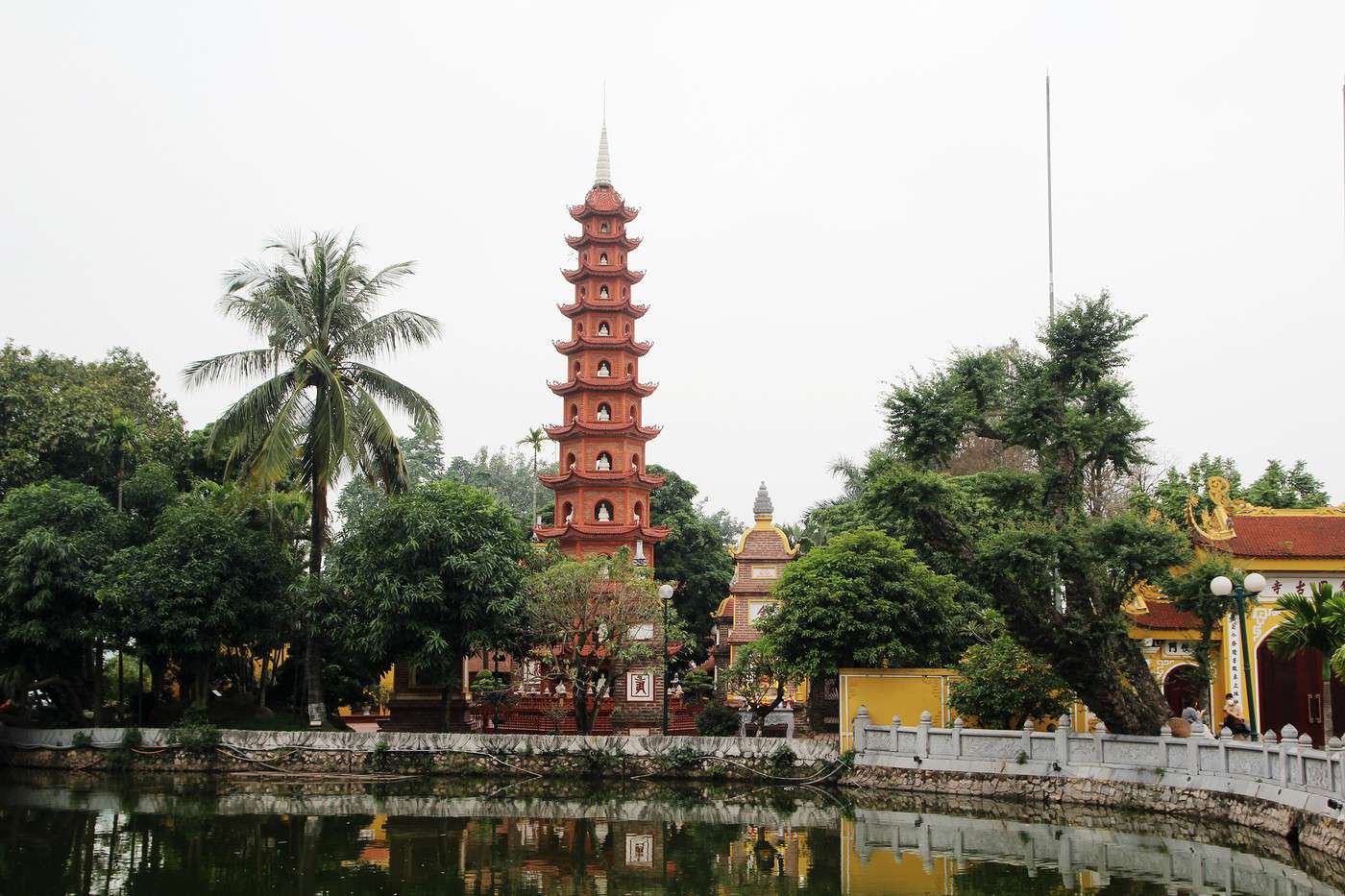 Pagode Tran Quoc, Hanoï, Vietnam Pagode Tran Quoc, Hanoï, Vietnam