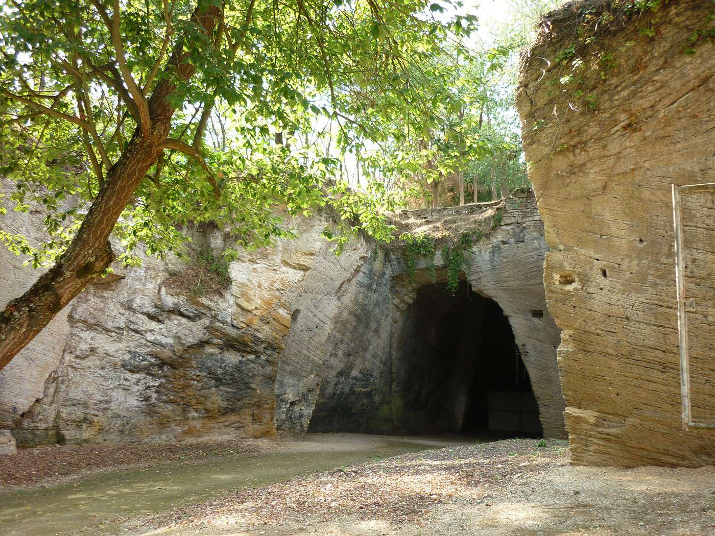 Les Perrières, Doué-la-Fontaine, Maine-et-Loire, France