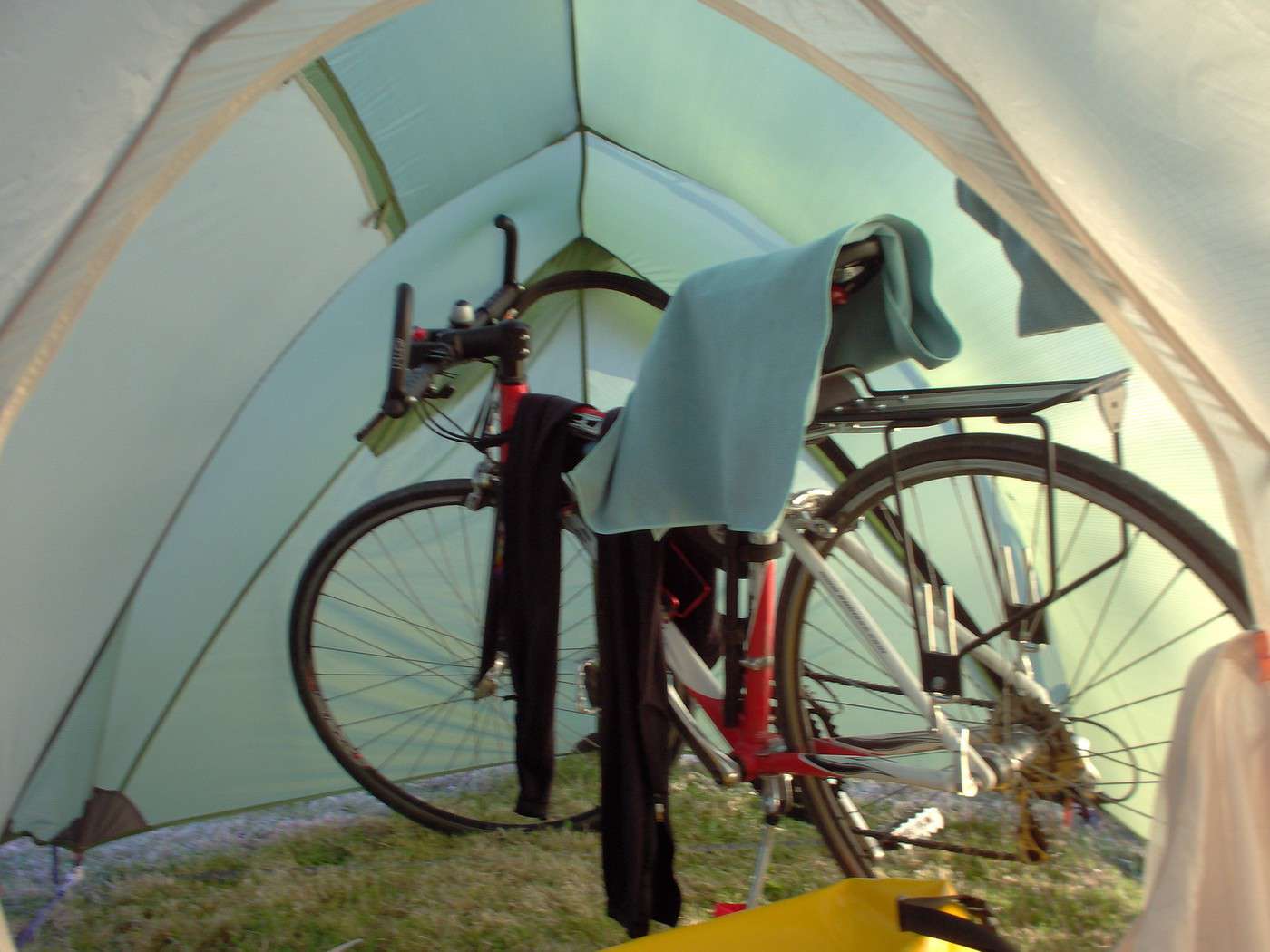 Tente pour une personne et un vélo? Voyage à vélo Voyage Forum