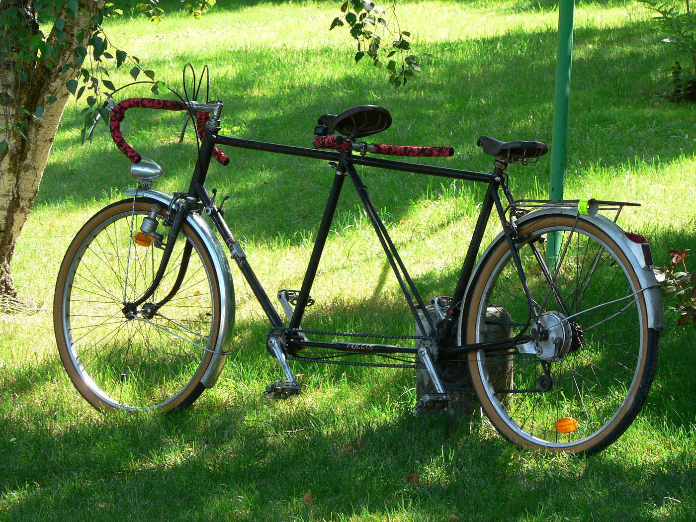 Paire de Cavalier Guide de frein vélo ancien vintage tirage central
