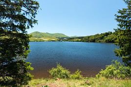 Lac de Gu&eacute;ry, Puy-de-D&ocirc;me, France