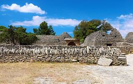 Village des bories de Gordes, Gordes, Vaucluse, France