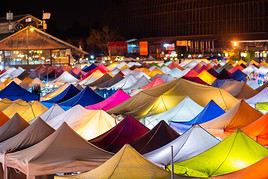 Ratchada night bazaar, Bangkok, Tha&iuml;lande