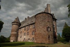 Ch&acirc;teau de Conros, Cantal, France