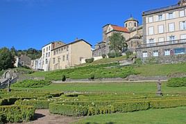 Volvic, Puy-de-D&ocirc;me, France