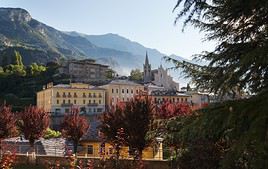 Ch&acirc;tillon, Italie
