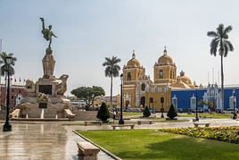 Plaza de Armas, Trujillo, P&eacute;rou