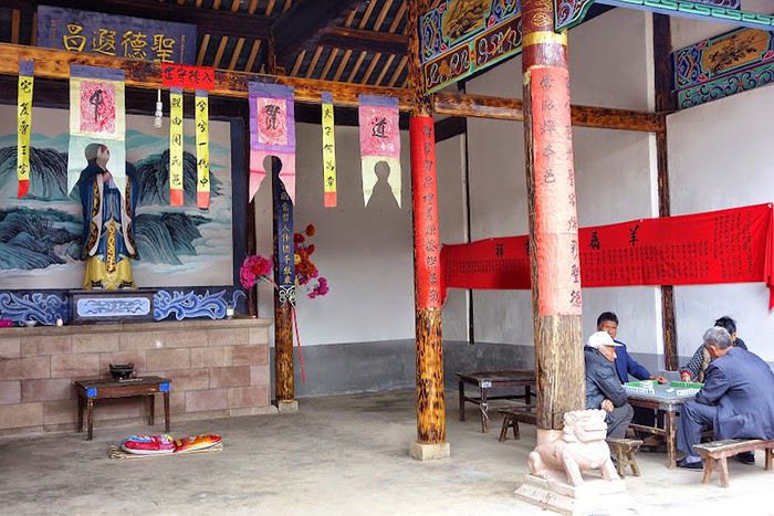 visite du village de Shaxi province du Yunnan en Chine 1513090860-E04pxSHCtnhthW6