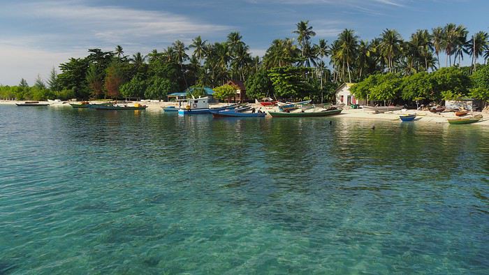 Voyage aux îles Moluques Indonésie : Ambon, Banda, Tidore, Morotai 1539545800-xoHmCfeQiMwHmQr
