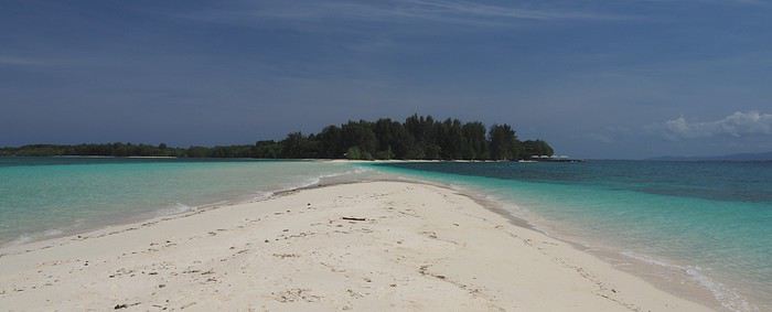 Voyage aux îles Moluques Indonésie : Ambon, Banda, Tidore, Morotai 1539632797-tZbhv49rQ5g0LGL