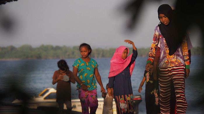 Voyage aux îles Moluques Indonésie : Ambon, Banda, Tidore, Morotai 1539718487-aHpNVr71l5cqAI7