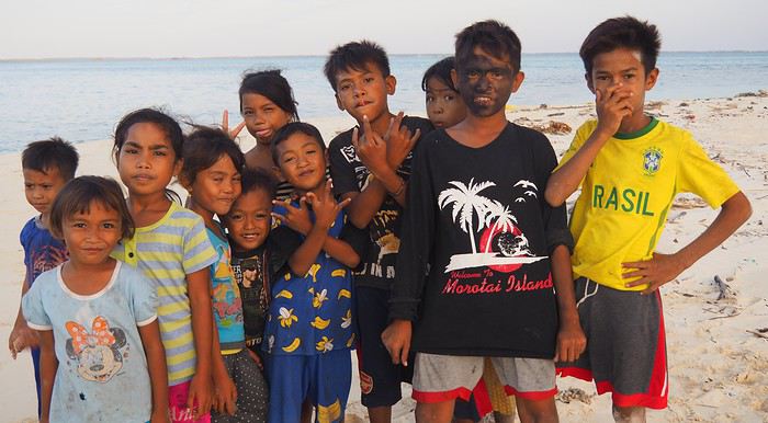 Voyage aux îles Moluques Indonésie : Ambon, Banda, Tidore, Morotai 1543593941-HtoPMGUr3LWmNtY