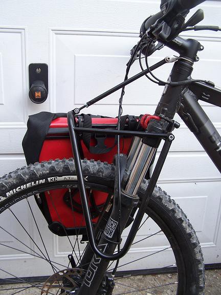 Point Porte-bagages de vélo à fixation avant sur fourche