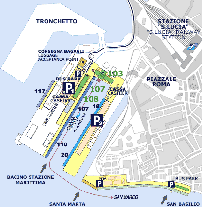 Structure D Accueil Au Port De Venise Pour L Attente D Une Croisiere Croisiere Italie Voyage Forum