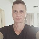 DA